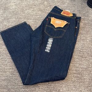 Men’s Levi’s jeans